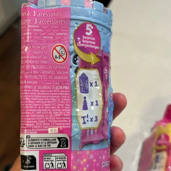 Disney Princess Mystery Castle Pack - Pink, Blue, Yellow Storytime Stackers - Picture 9 of 11